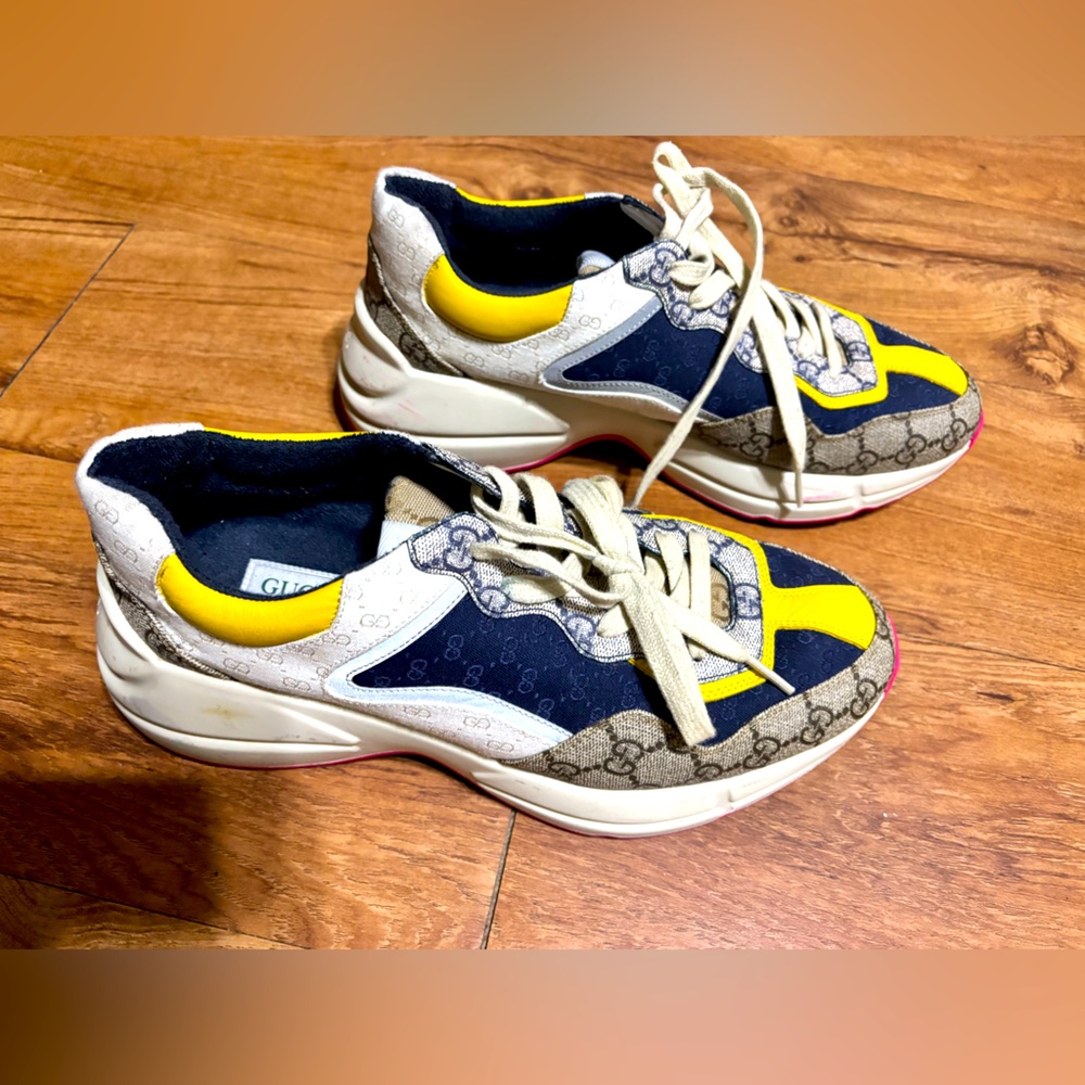 Men Gucci shoes